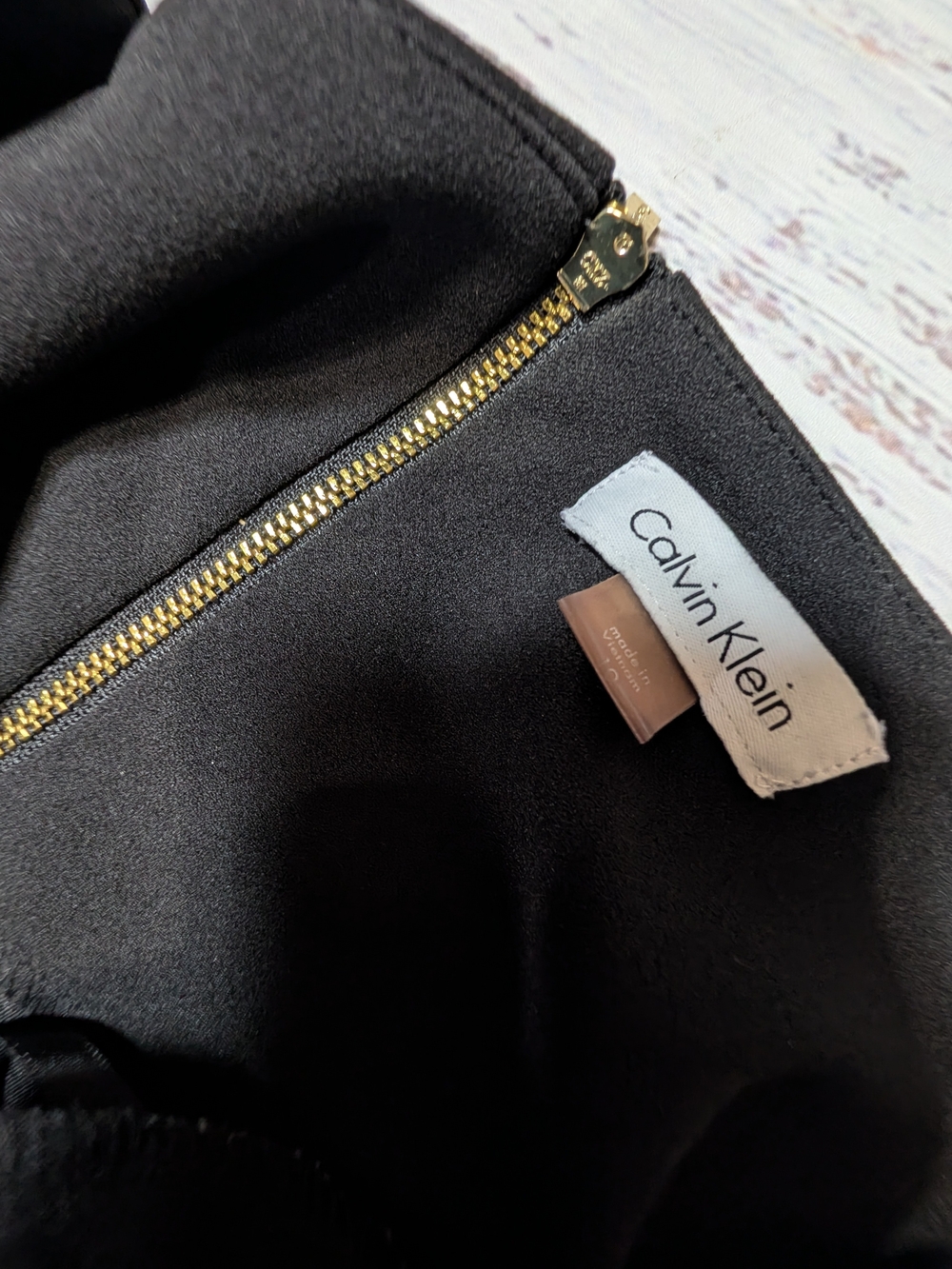 Calvin Klein Size 10 Black Bell Sleeve Sheath Dress - Picture 4 of 12